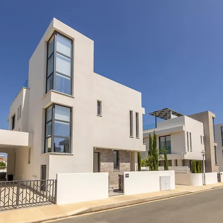 Pearl 18 * פרוטאראס